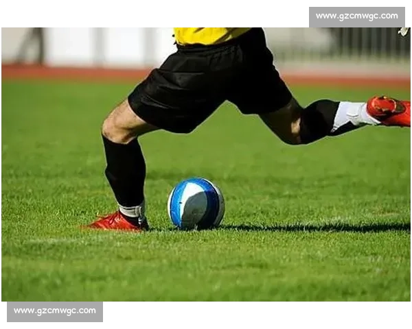 直接任意球在现代足球比赛中的战术价值与经典瞬间解析全面发展研究